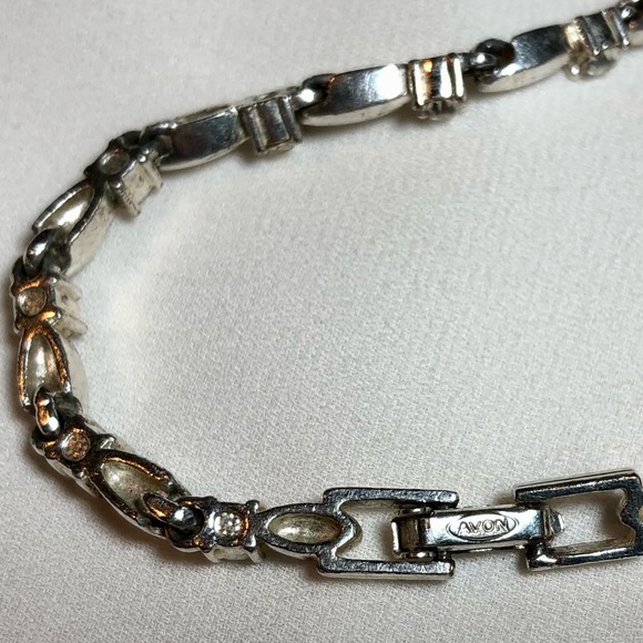 Vintage Rhinestone Avon Link Bracelet; silver-toned - Picture 3 of 3